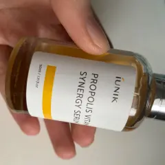 iUNIK serum: Które rewitalizujące serum wybrać dla Twojej cery?